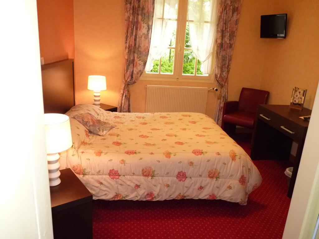 Hotel Le Petit Chaperon Rouge Coux-et-Bigaroque-Mouzens Zimmer foto